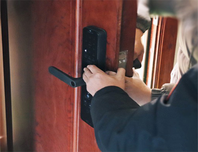 果洛24小时上门开锁公司